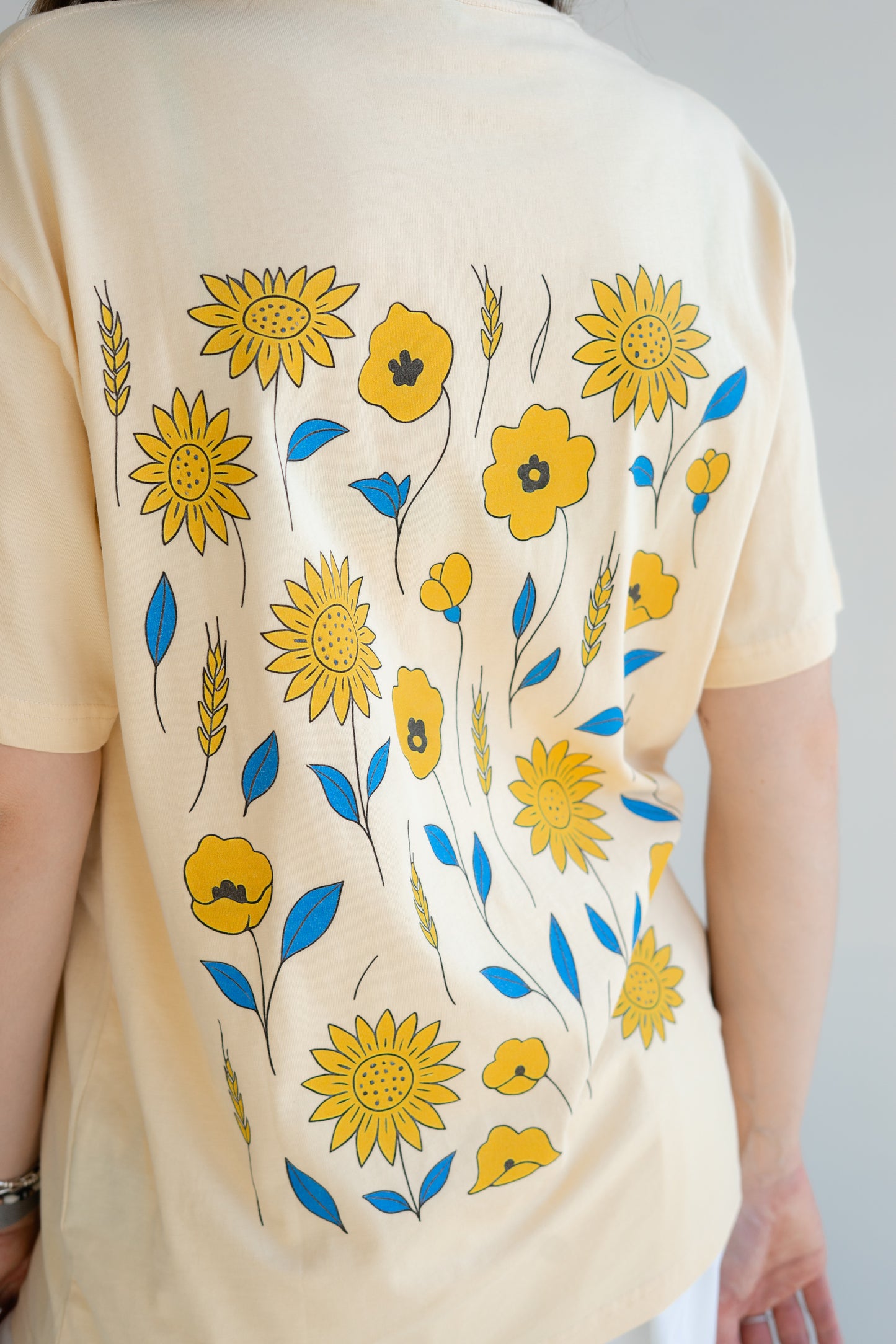 "Sunflower" (back) Oversize UNISEX t-shirt 190GSM